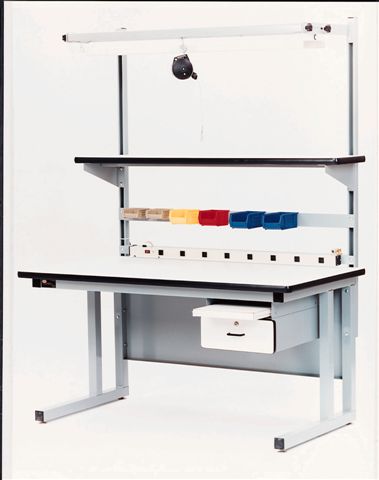 Pro-Line CHD-Series Cantilever Ergonomic Workbench